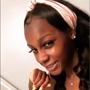 Meet your Posher, Janiya